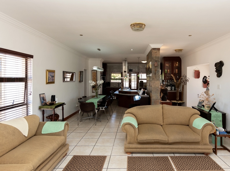 3 Bedroom Property for Sale in Country Club Western Cape